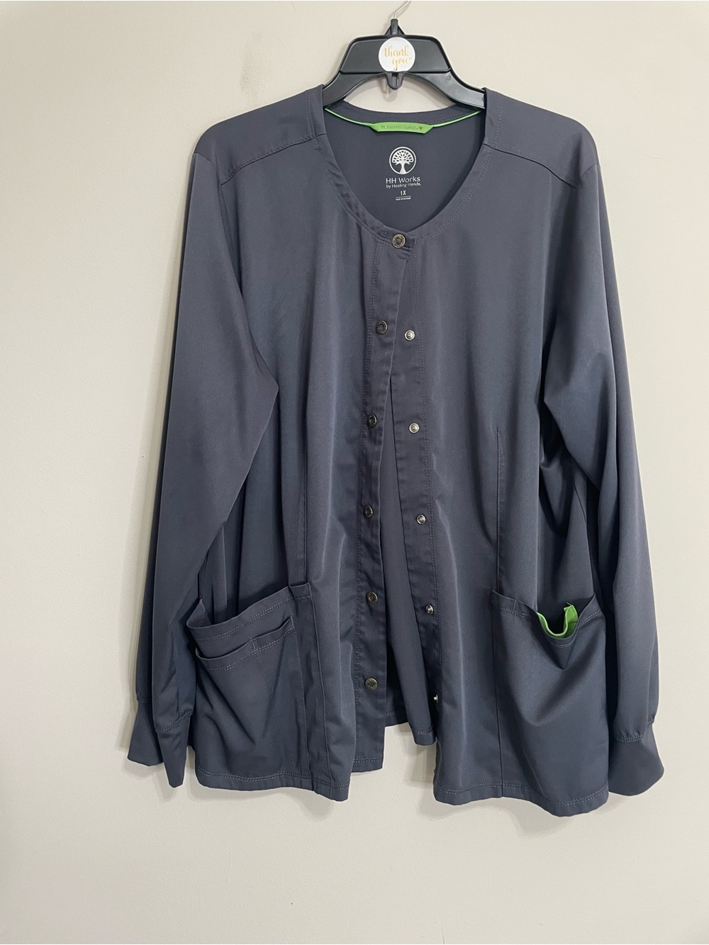 healing hands Slate Gray Scrub Jacket
Sz 1 X Medical Staff Snap Front